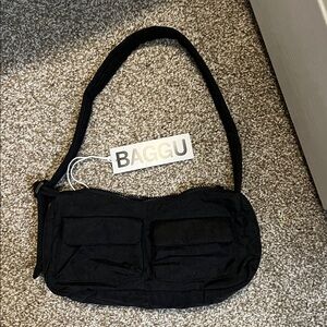 NWT BAGGU black cargo shoulder bag!